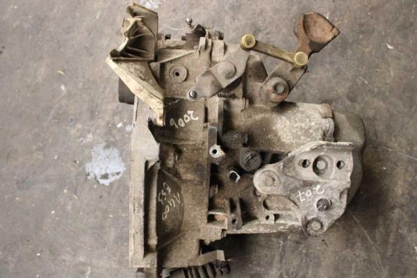 BOITE DE VITESSE MANUEL CITROEN C4 / PEUGEOT 307 1.6ESSENCE 5 VITESSES - Vue 3